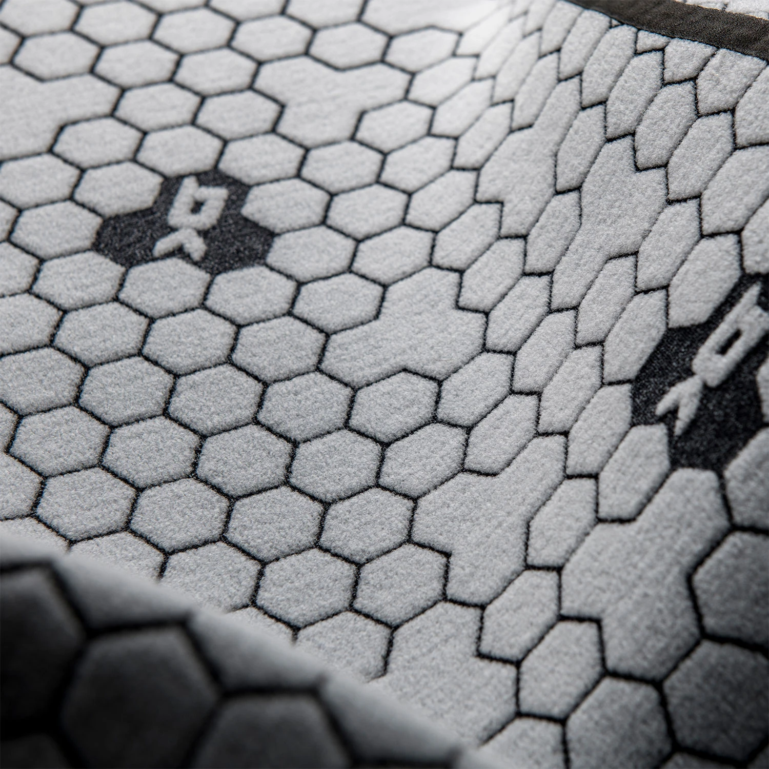 Dakine Cyclone 3/2mm Zip-Free Fullsuit Wetsuit - Black 6 Dakine Cyclone 3/2mm Zip-Free Fullsuit Wetsuit - Black - Image 6